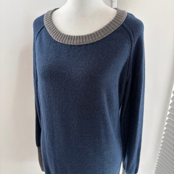 Stio Merino Wool Large Navy Blue Gray Sweater Ribbed Cuff Longer Length Warm - Picture 2 of 8
